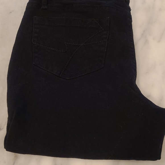 Kenneth Cole Womens Black Jeans - Picture 2 of 4